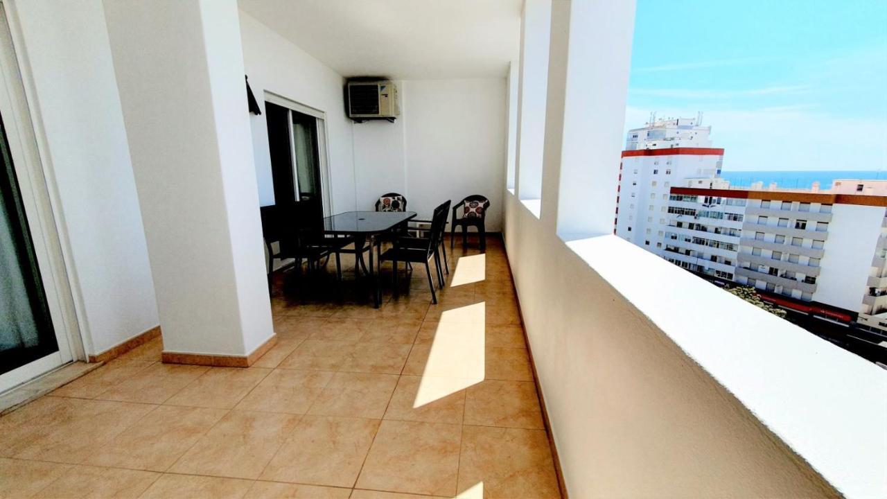 Quarteira Beach Vacation: 2Br Steps To The Sand מראה חיצוני תמונה