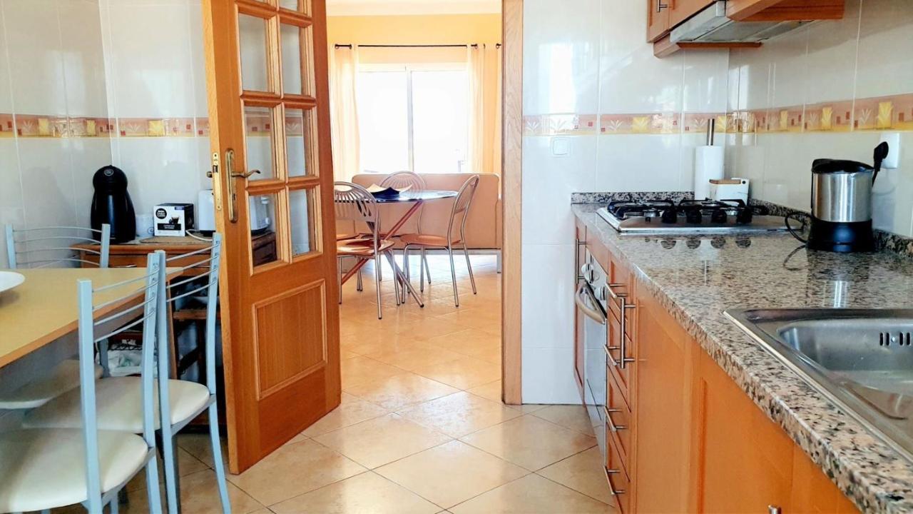 Quarteira Beach Vacation: 2Br Steps To The Sand מראה חיצוני תמונה