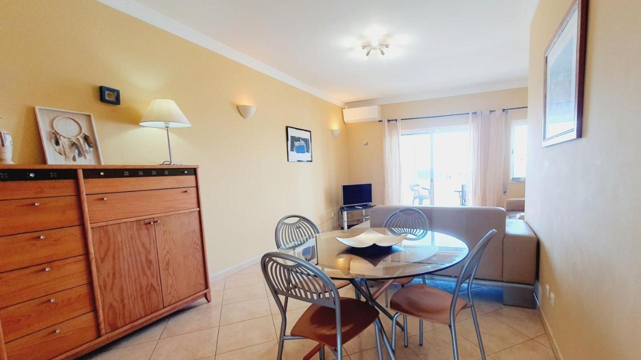 Quarteira Beach Vacation: 2Br Steps To The Sand מראה חיצוני תמונה